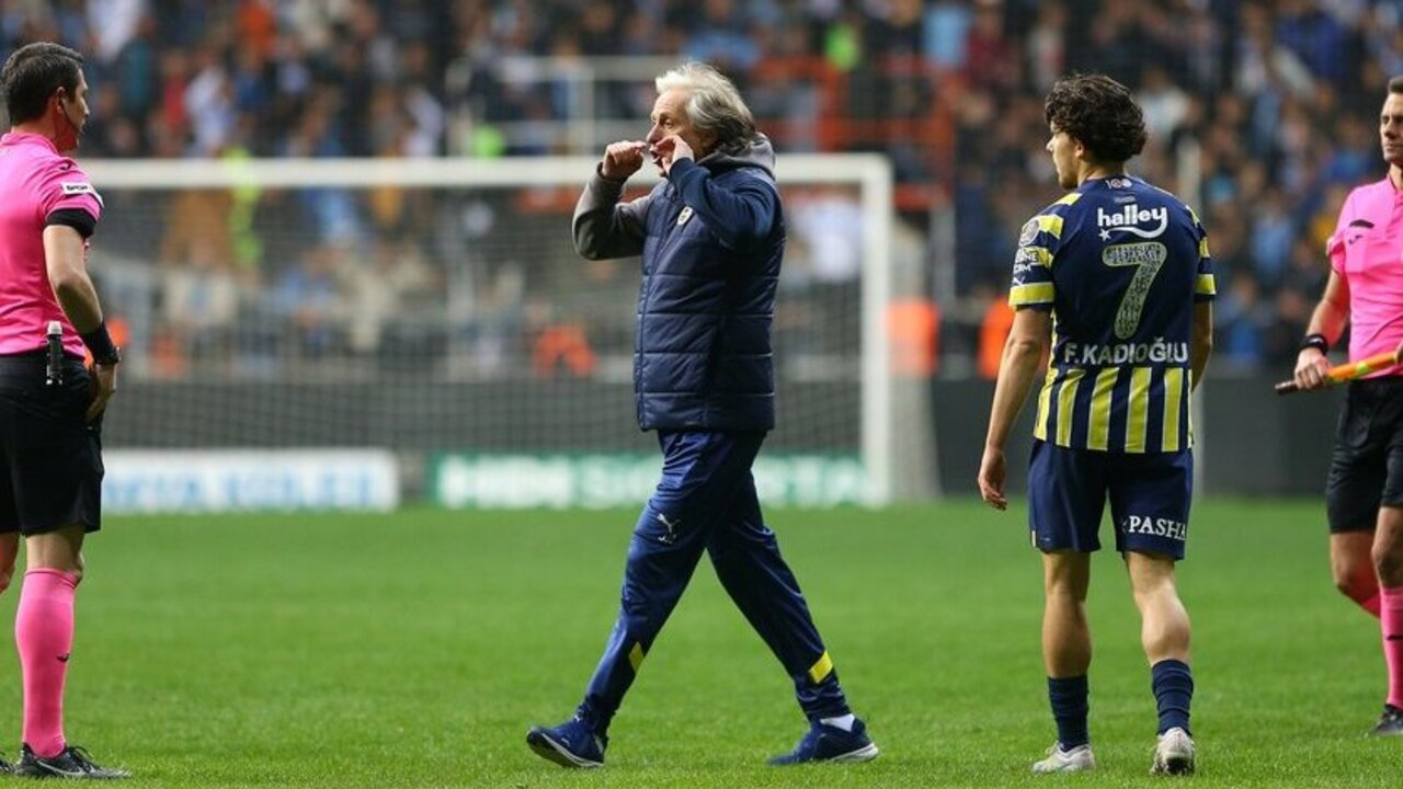 Adana Demirspor - Fenerbahçe maçı sonrası ortalık karıştı! Jorge Jesus'a kırmızı kart...