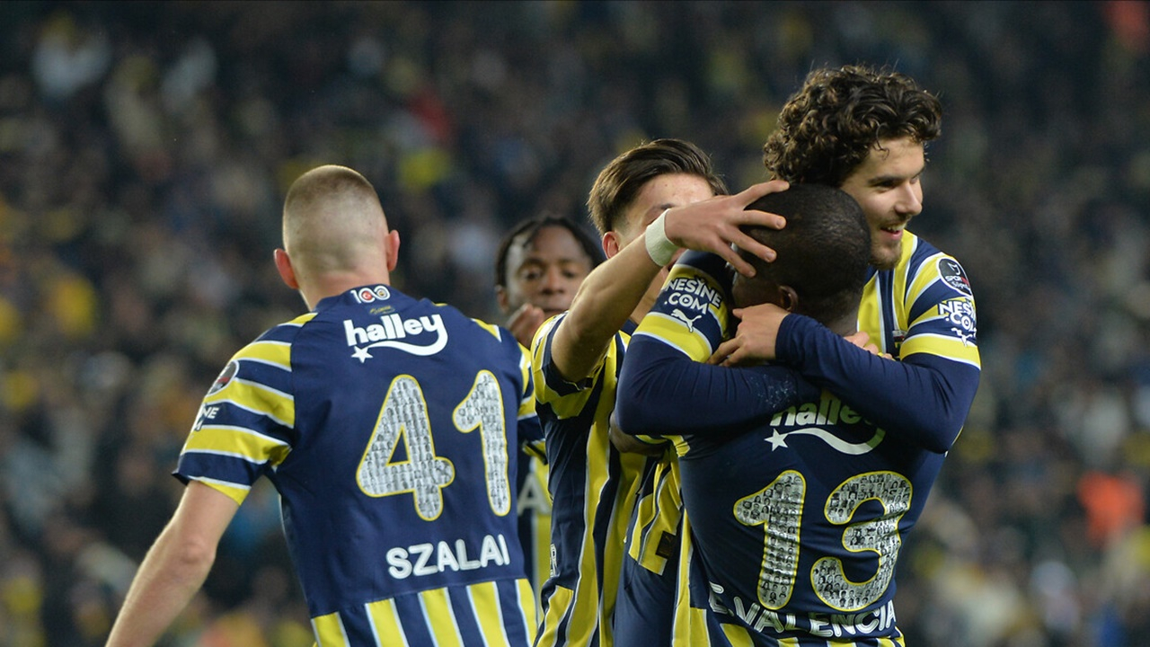 Fenerbahçe'nin yıldızına Juventus talip oldu