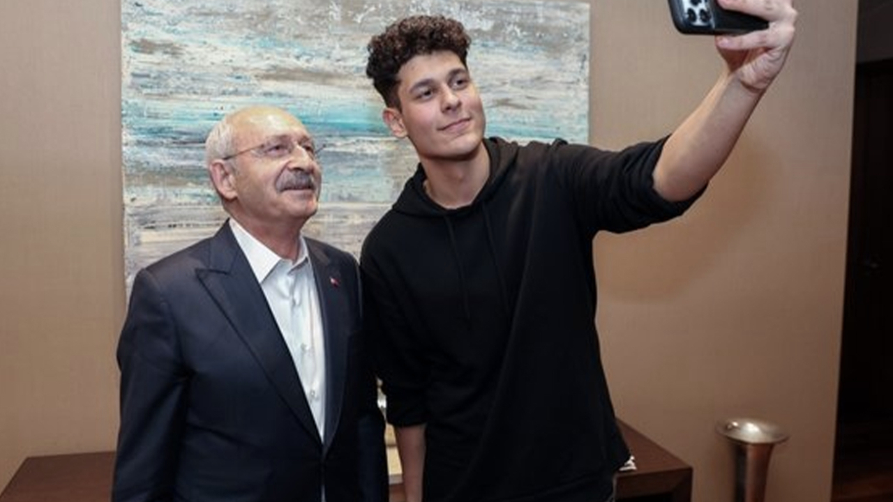 CHP'nin reklam çalışması patladı! Meğer o genci 'konser var' deyip mitinge götürmüşler