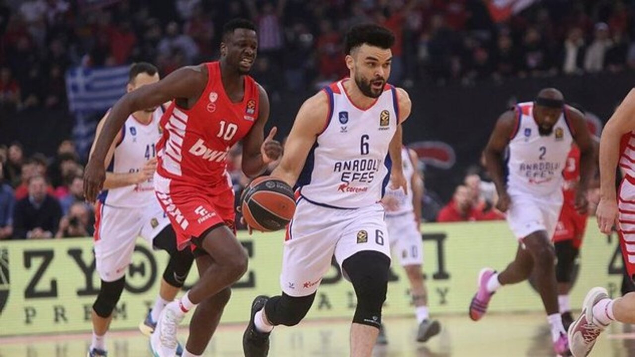 Olympiakos 76 - 70 Anadolu Efes | Maçın özeti...