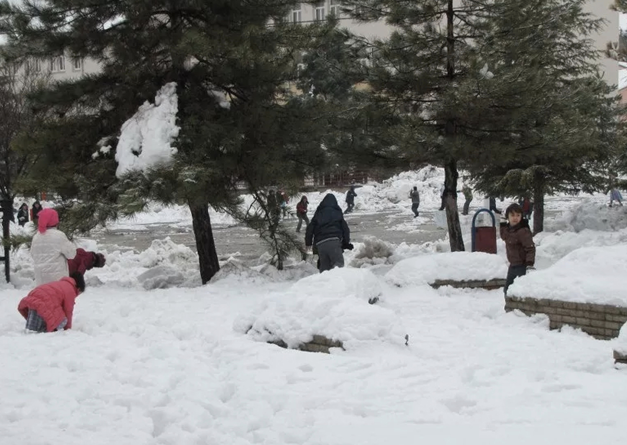 Beklenen haber geldi! İstanbul Valisi Davut Gül açıkladı: İstanbul'da okullar tatil!