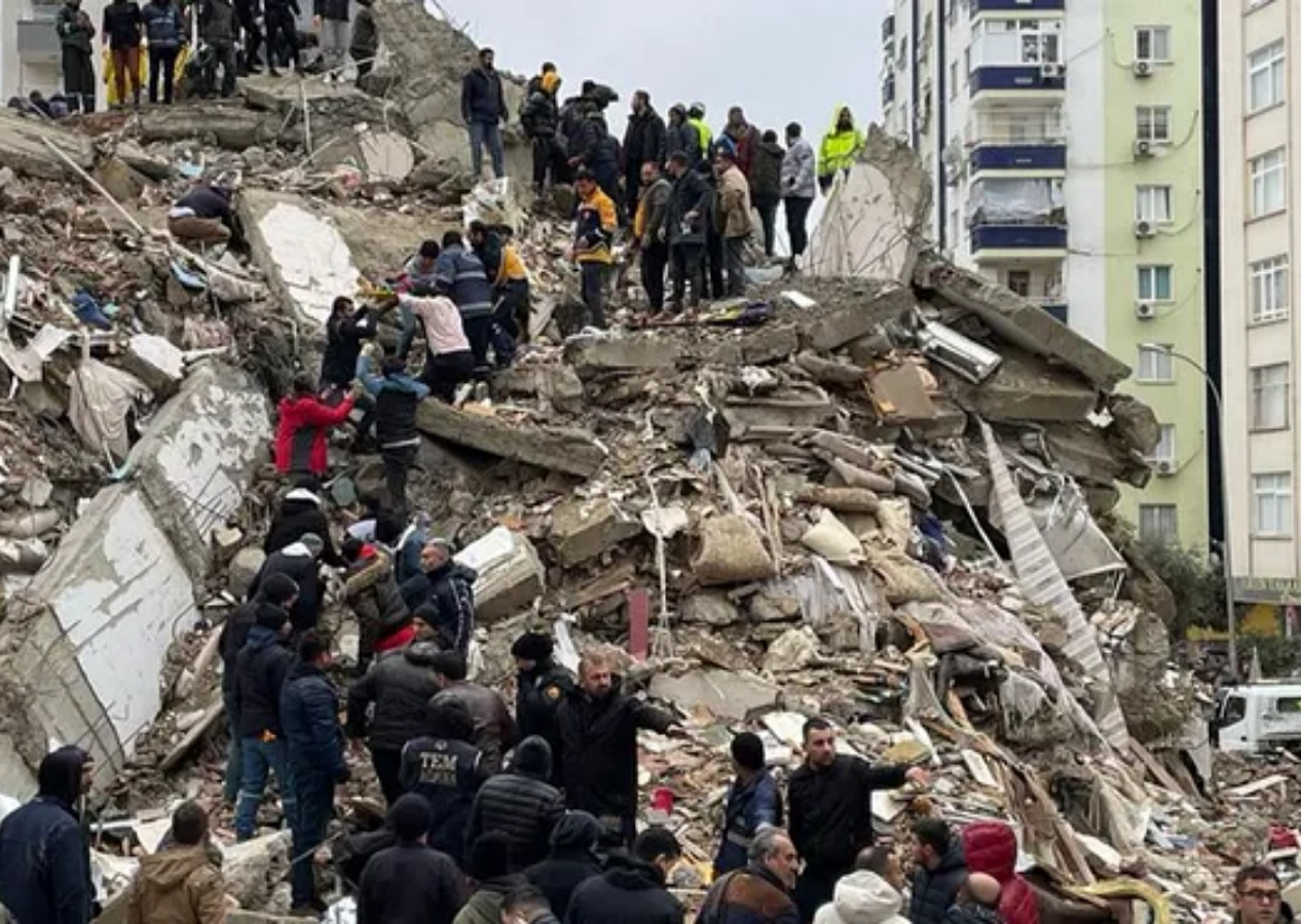 Depremin yoğun hissedildiği 10 ilde okullar 1 hafta tatil edildi!
