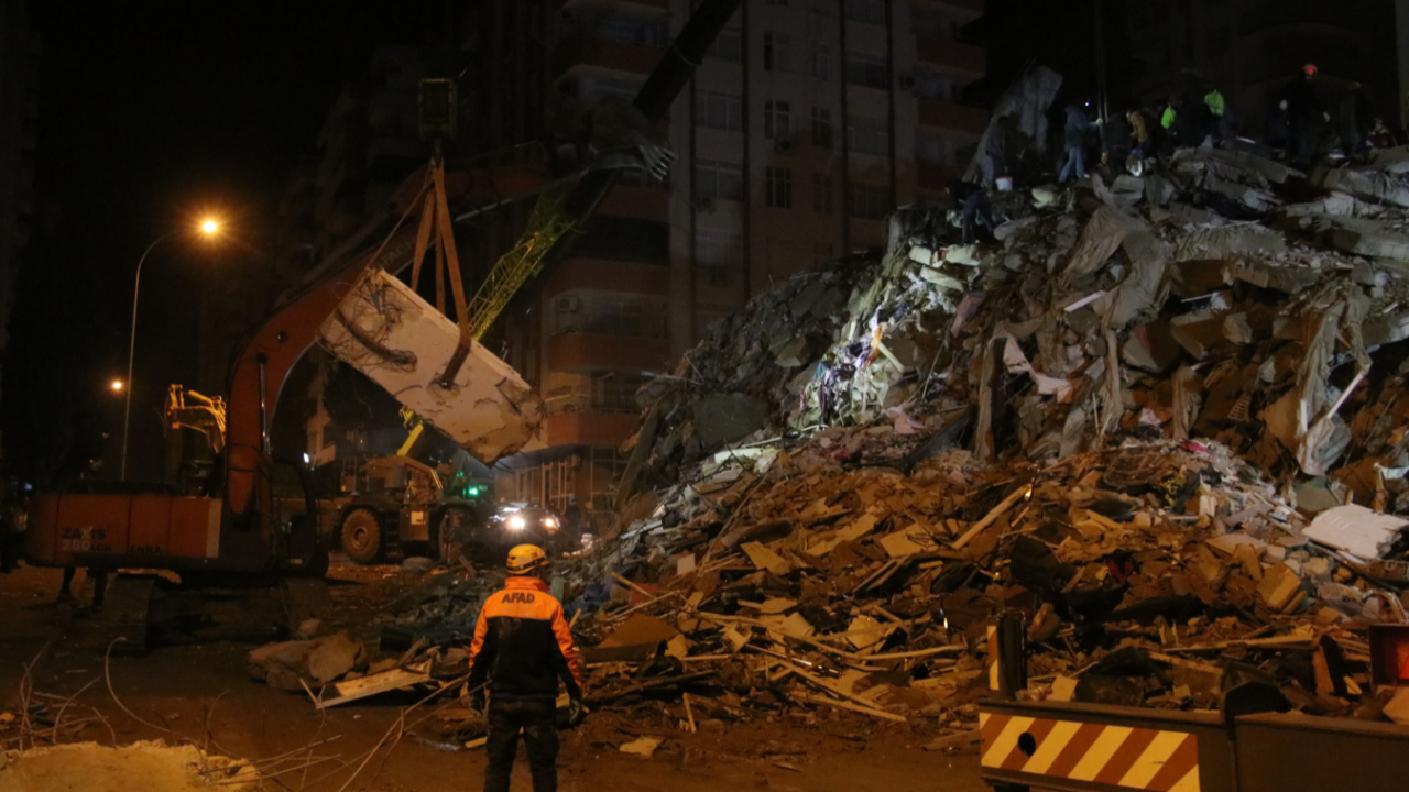 Bakan Koca: Bin 651 can kaybı, 11 bin 119 yaralımız var
