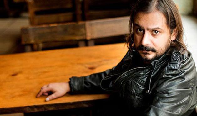 Emrah Serbes: "Eski sevgilim bir mühendisle evlenmeden önce son gecemiz..."