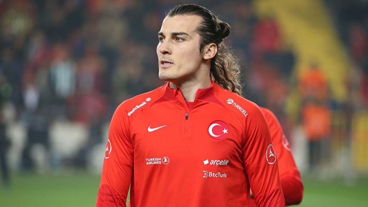 Çağlar Söyüncü'den deprem fırsatçılarına tepki
