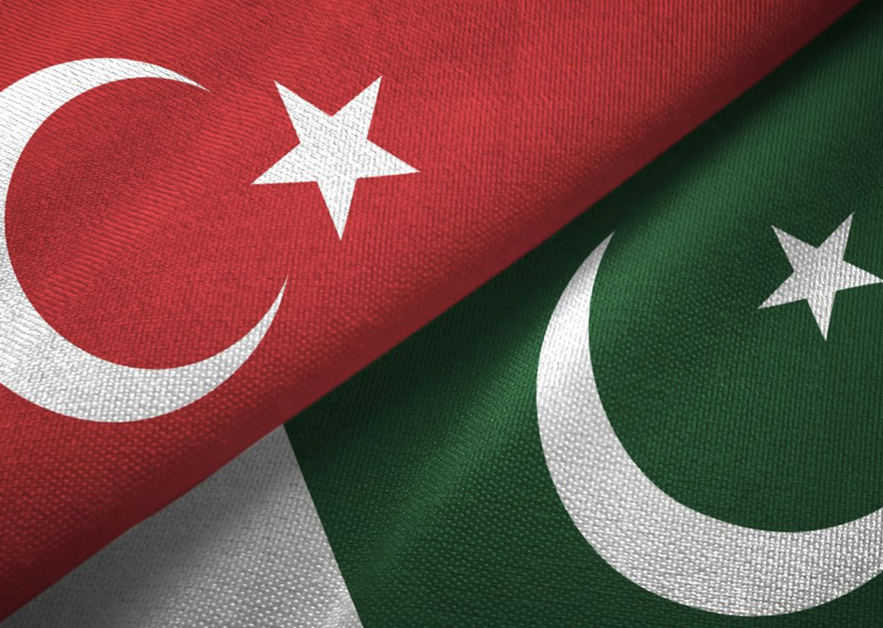 Pakistan'dan anlamlı destek! Bakanların 1 aylık maaşı Türkiye'ye gönderilecek!