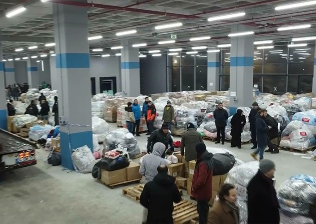 Yardım göndermek isteyenler dikkat: AFAD, deprem bölgesi için öncelikli ihtiyaç listesi paylaştı