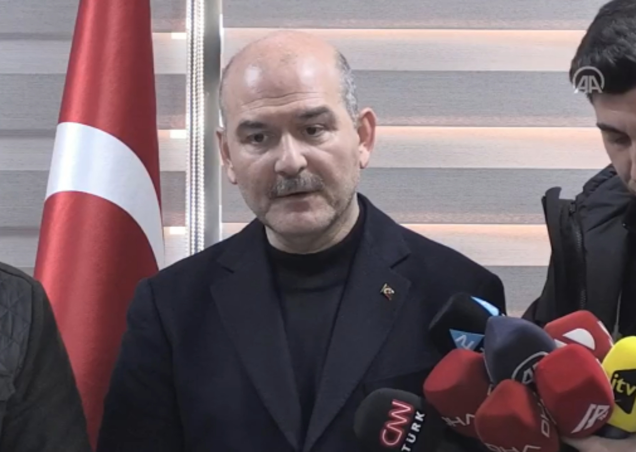 "Tarihimizin en büyük afeti" diyen Bakan Soylu duyurdu: Yağma haberleri geliyor, böyle bir şey söz konusu değil
