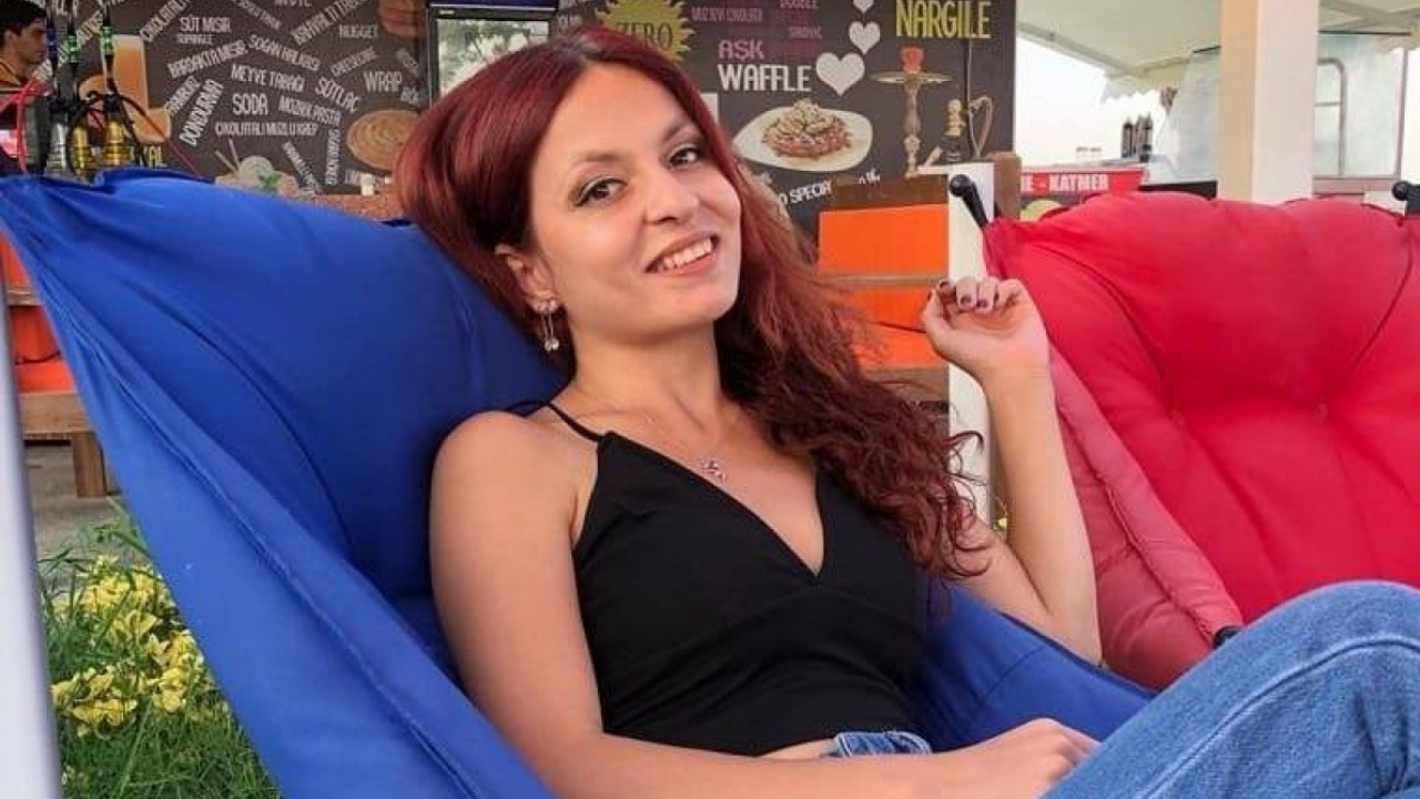 Deprem bölgesinden acı haber! Büşra öğretmen hayatını kaybetti