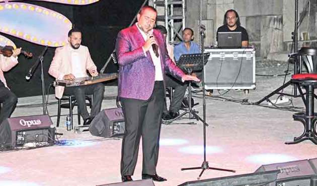 Ata Demirer, Tarkan'ı böyle ti'ye aldı!