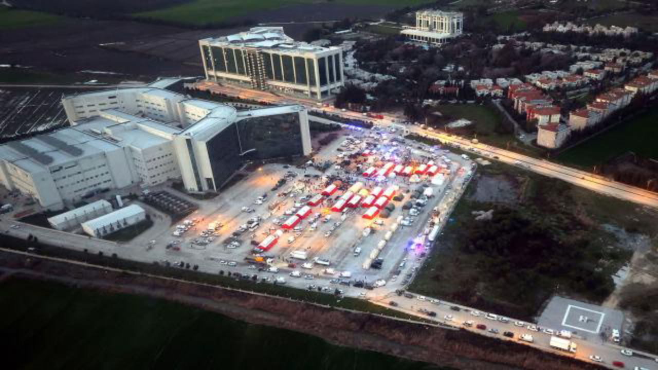 Jandarma 10 ilde tahliye noktaları oluşturdu