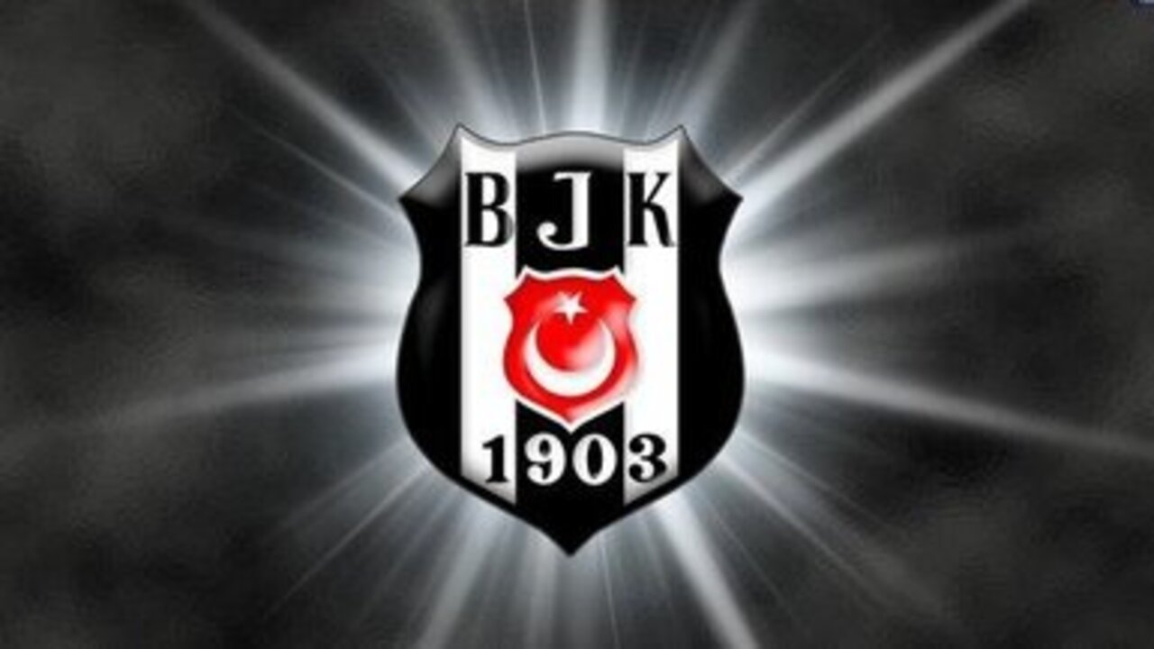 Beşiktaş yıldız oyuncunun transferi resmen açıkladı!
