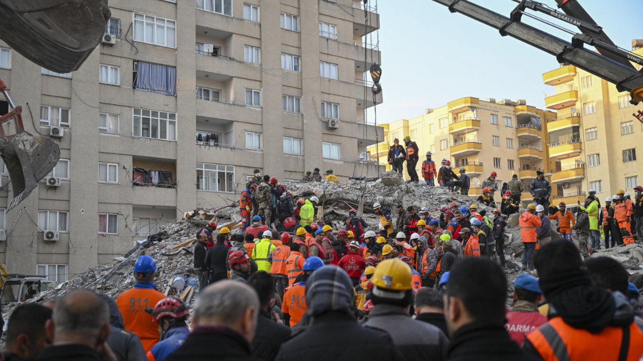 Price: Bu deprem yüzyılın en şiddetli depremlerindendi