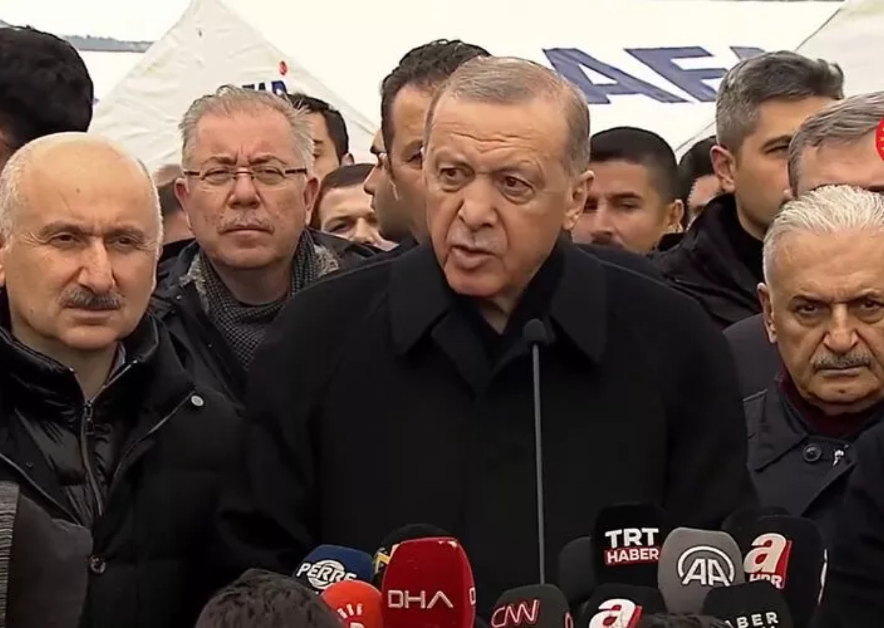 Depremzedelere kira yardımı! Cumhurbaşkanı Erdoğan: Farklı kente geçenlerin 1 yıllık kira bedelini karşılayacağız!