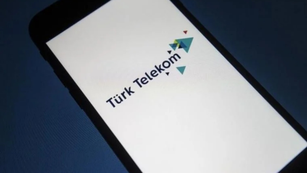 Türk Telekom'dan deprem bölgesinde bulunan müşterilerine ilişkin açıklama: Ödeme yapılmaması durumda iletişim aksamayacak