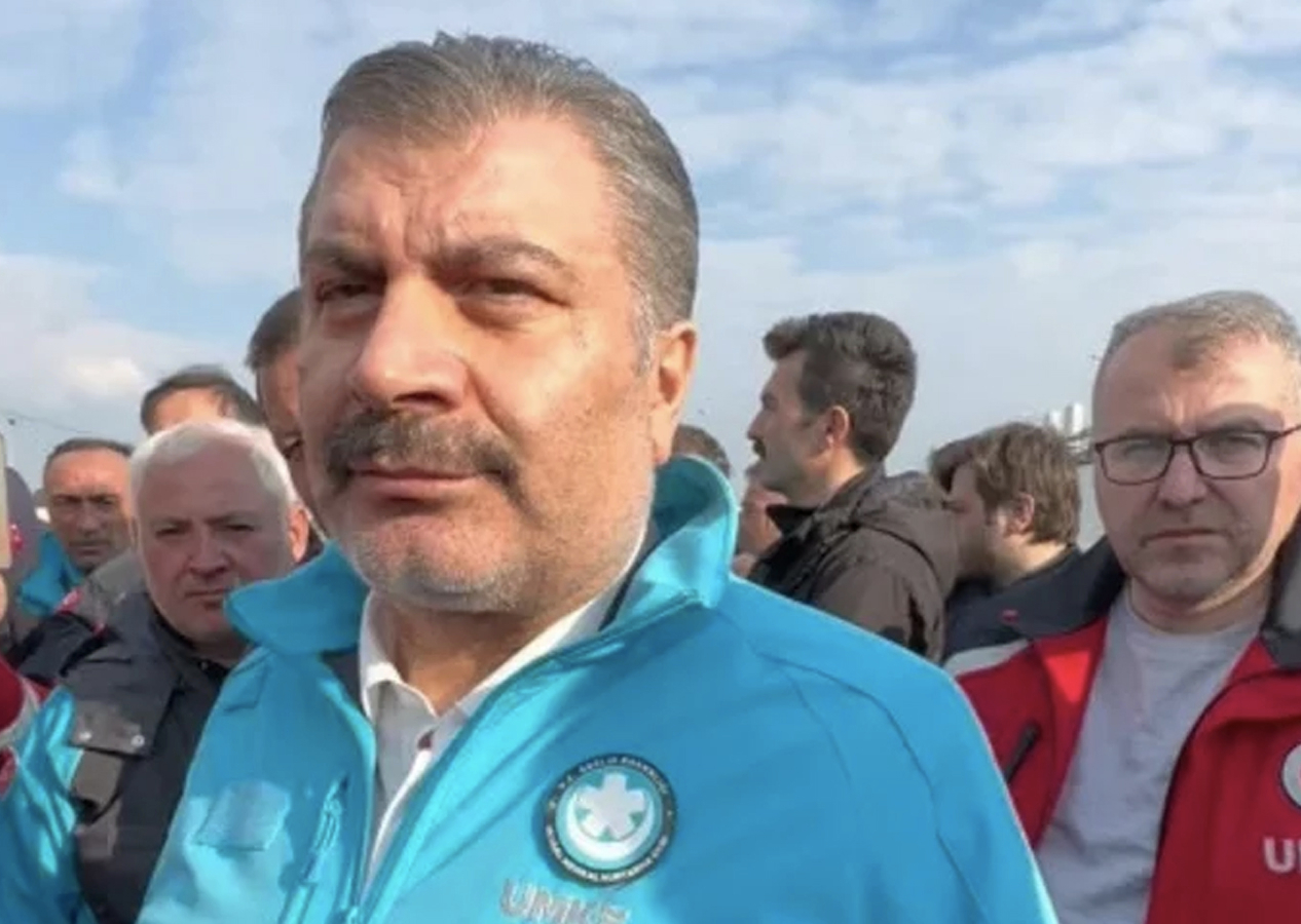 Fahrettin Koca açıkladı: "Hatay Belediye Başkanı’nı 8 kere aradım açmadı"