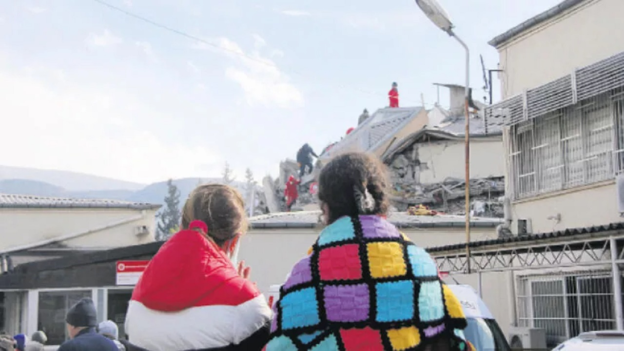 Depremzedeler için başlayan yardım seferberliğinde 1000 konutluk bağış geldi! İşte detaylar