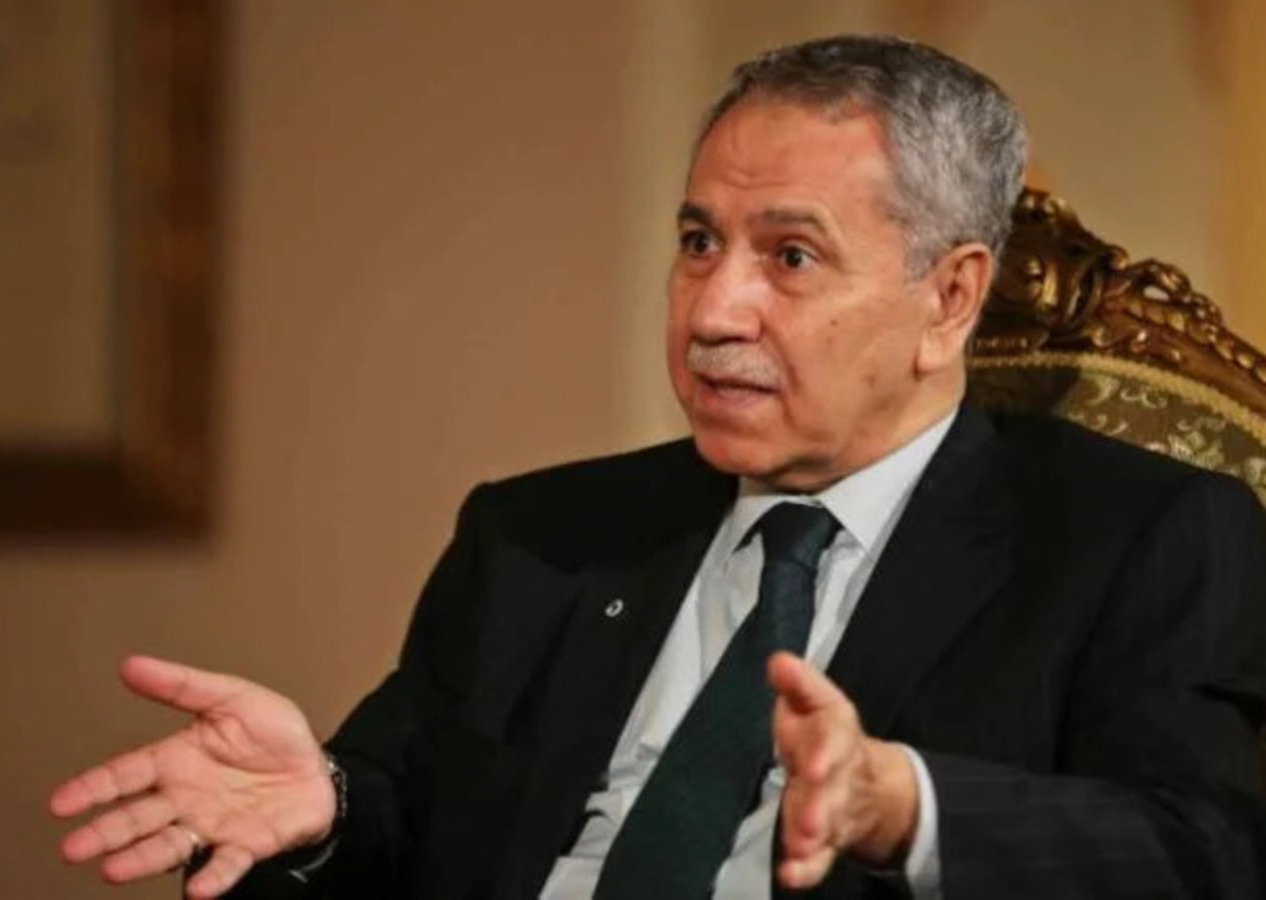 Bülent Arınç'tan seçimin ertelenmesi çağrısı: "Ne mayısta ne haziranda seçim olmaz, olamaz"