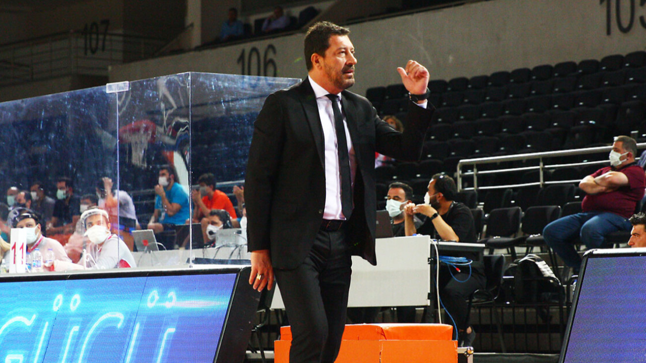 Ufuk Sarıca'nın hediyesi açık artırmada