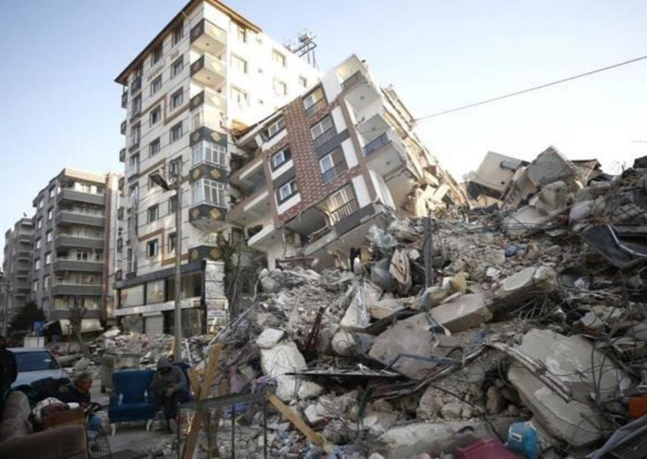 Deprem sonrası yakalama kararı çıkarılan müteahhit, tekneyle yurt dışına kaçarken yakalandı!