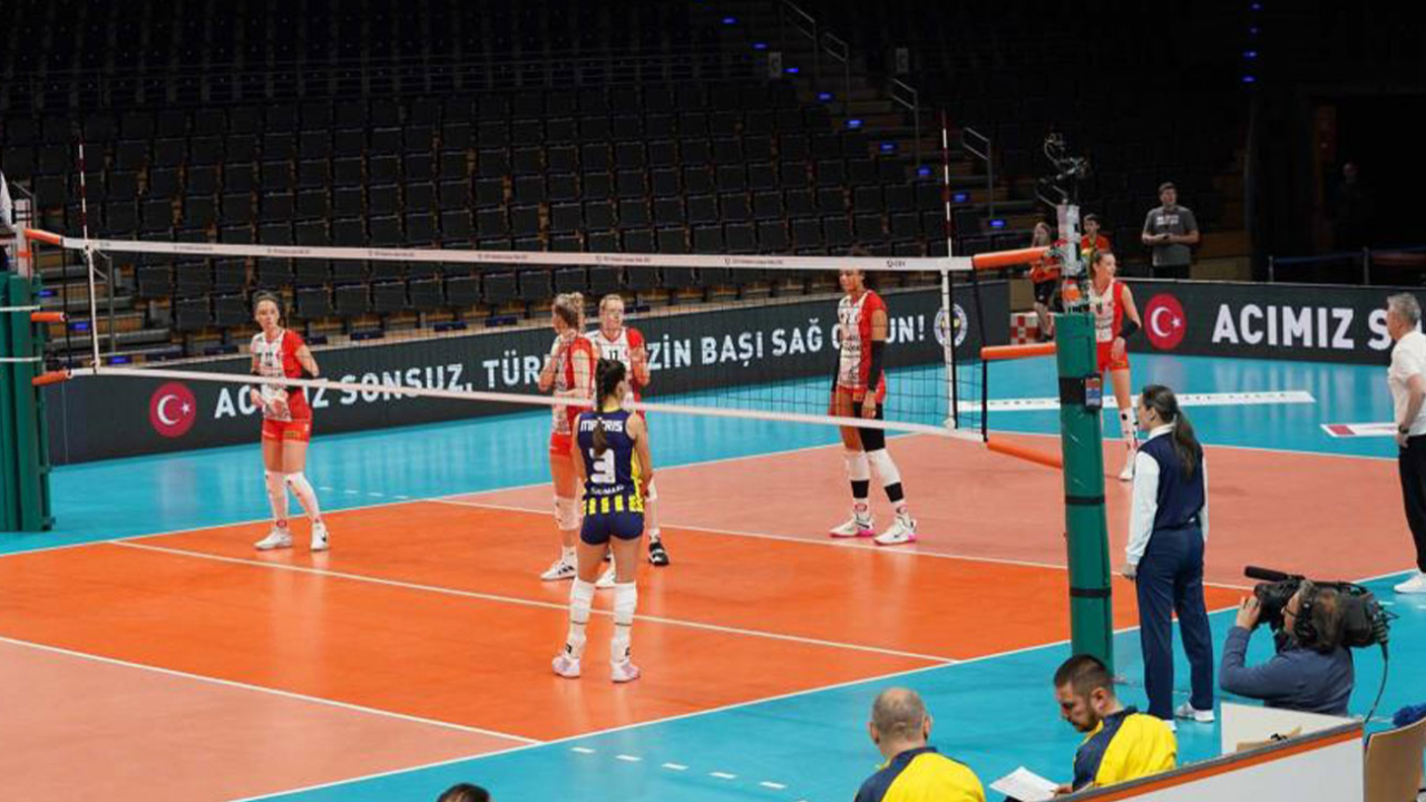 Fenerbahçe Opet, play-off etabına yükseldi