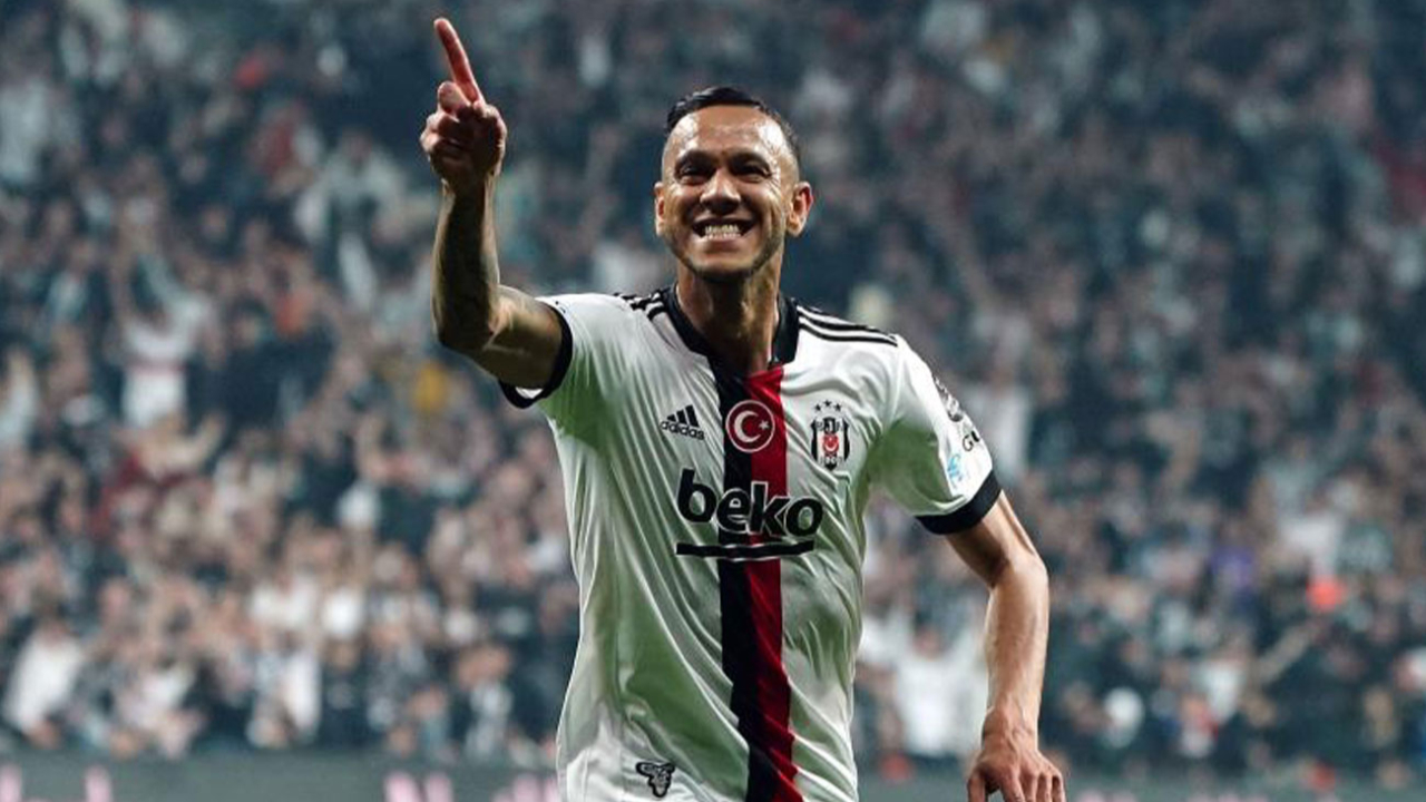 Josef gidiyor, Maxim geliyor
