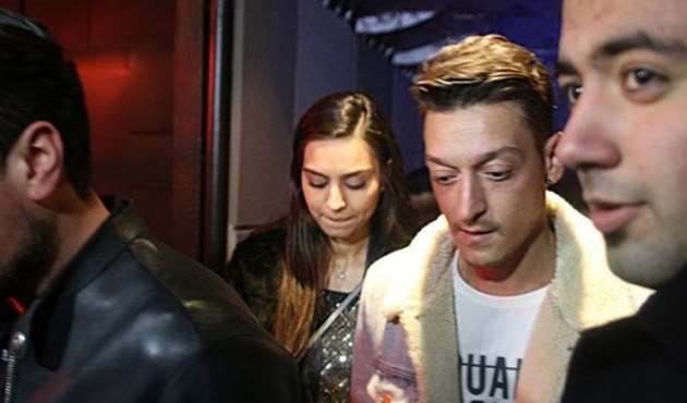 Evleniyorlar... Mesut Özil'in sevgilisi Amine Gülşe'nin düğün heyecanı!