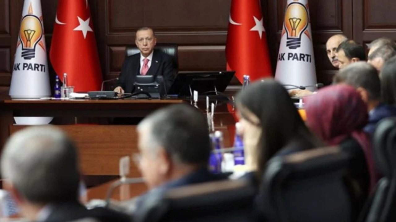 AK Parti'den Cumhuriyet'in 'MYK toplantısı' iddiasına sert tepki: Katılımcılar bellidir!