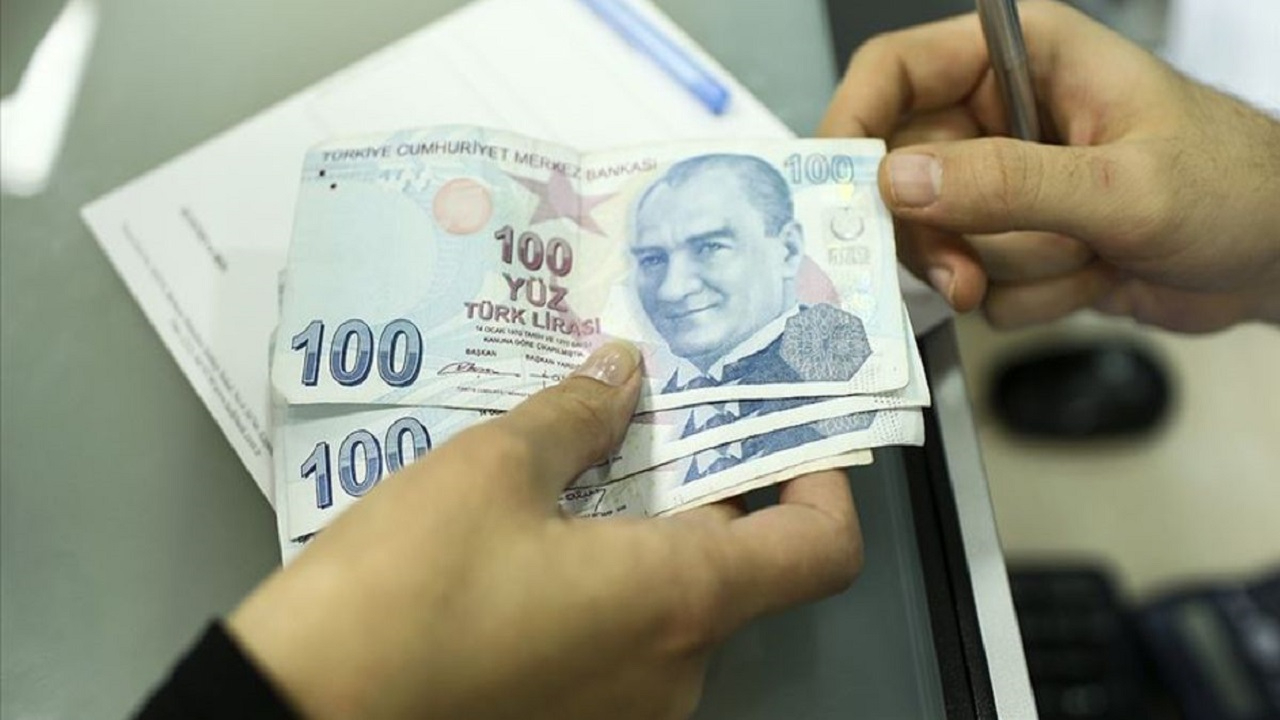 İşe gidemeyecek olana kısa çalışma ödeneği için onay geldi! 6 bin TL hesaplara geçecek