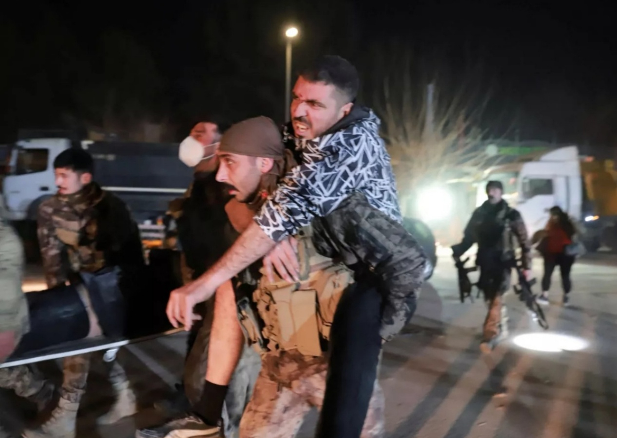 5 kişi kalp krizi nedeniyle hayatını kaybetti! Hatay depremi Suriye'de büyük paniğe yol açtı