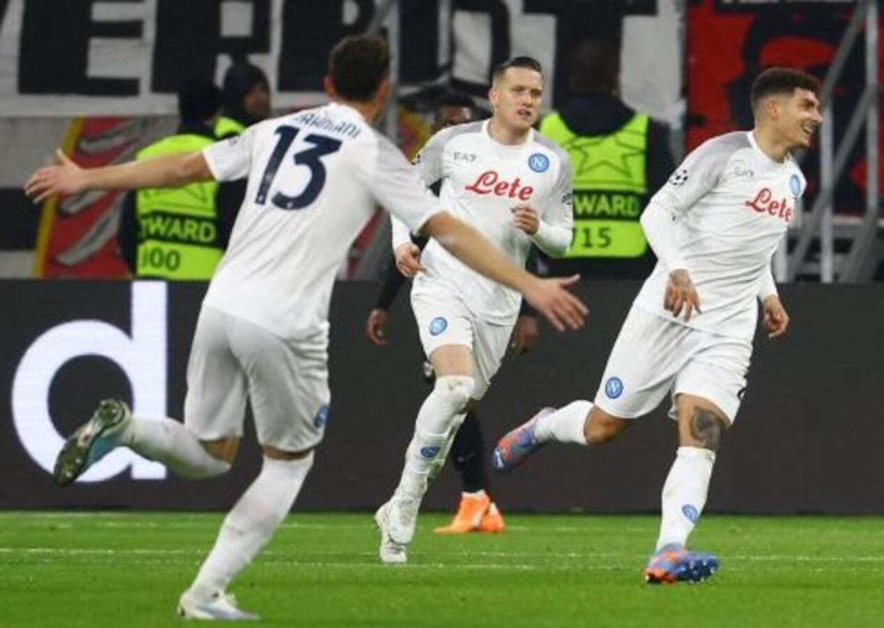 Eintracht Frankfurt 0 - 2 Napoli | Maç sonucu