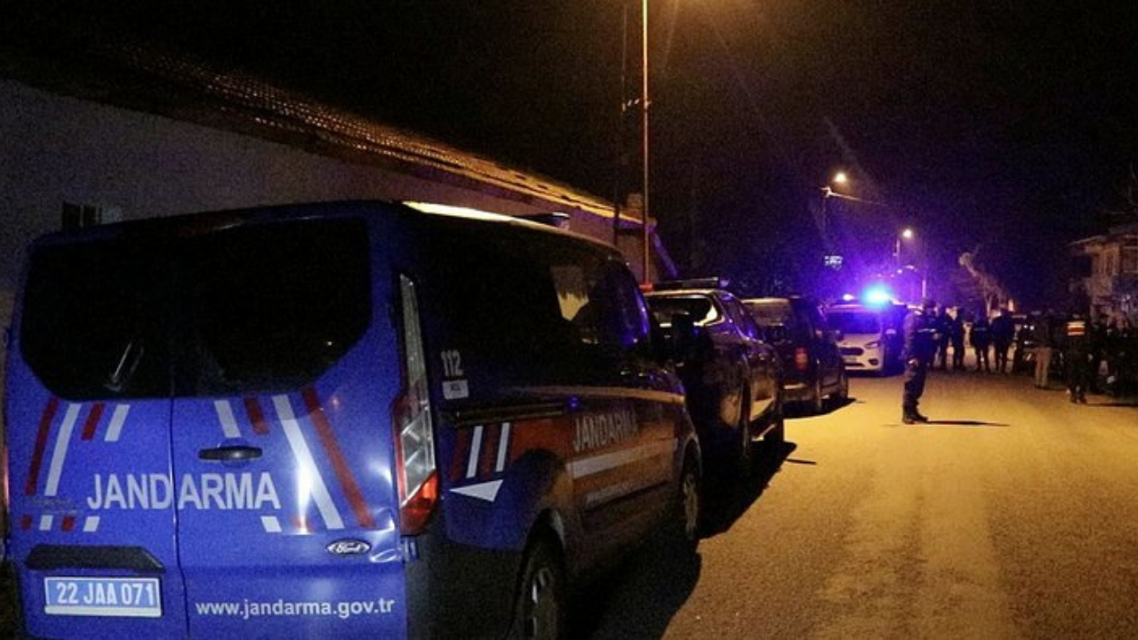 Edirne'de kahvehaneye silahlı saldırı: Muhtar ile amcası öldürüldü, yaralılar var!