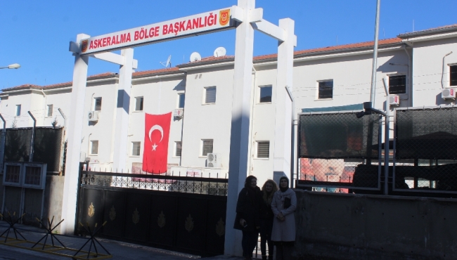 Kadın öğretmenler gönüllü askerlik için başvurdu!