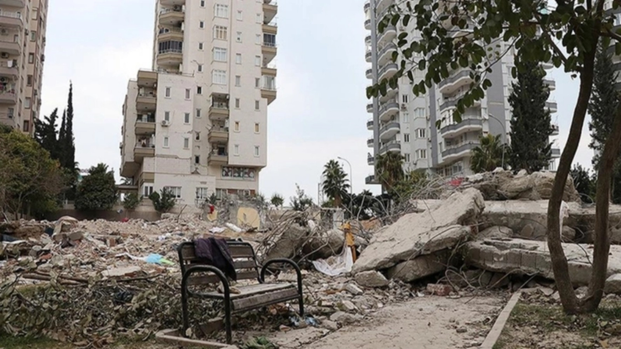 Adana'da yıkılan apartmanlar incelendi! Test sonucu dikkat çekti...