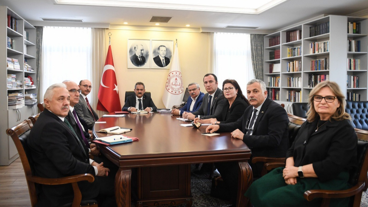 Deprem bölgesindeki öğretmenler için yeni karar