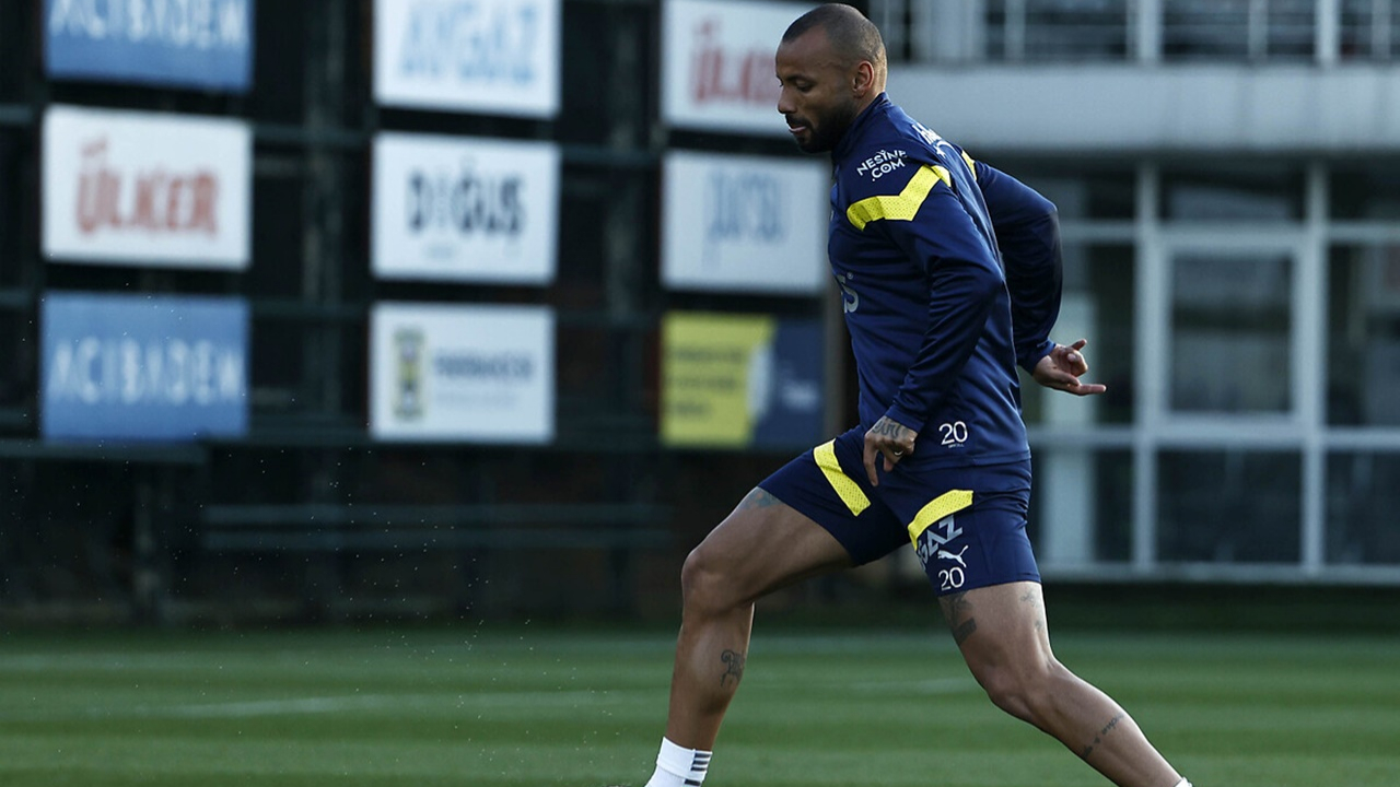 Fenerbahçe'nin yıldız golcüsüne Brezilya'dan talip çıktı