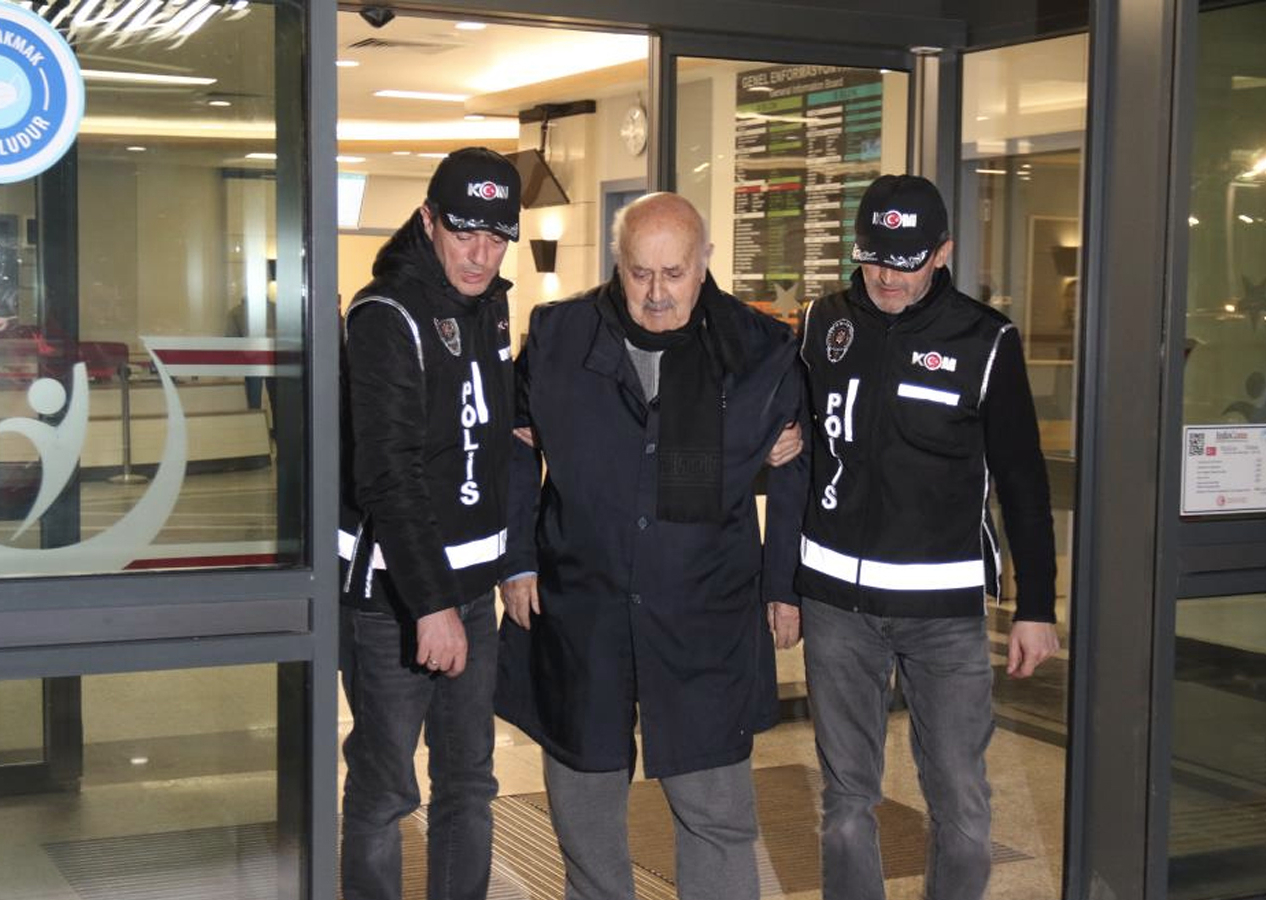 Hatay’da 105 kişinin öldüğü sitenin sahibi Eskişehir’de tutuklandı