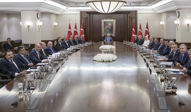 Kabinedeki revizyon sonrası Hükümet Sözcüsü Bekir Bozdağ oldu!