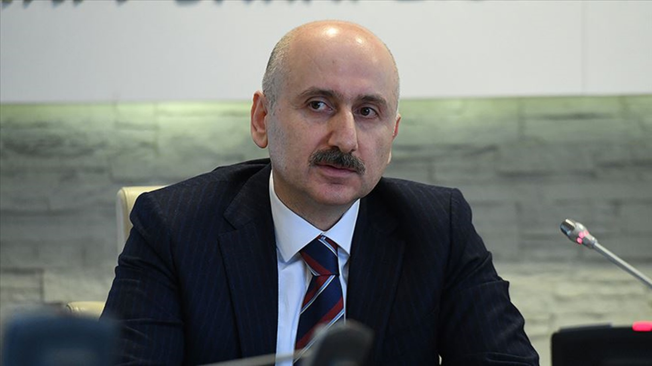 Bakan Karaismailoğlu duyurdu: Adıyaman'da 1 yıl içerisinde 25 bin konut inşa edilecek