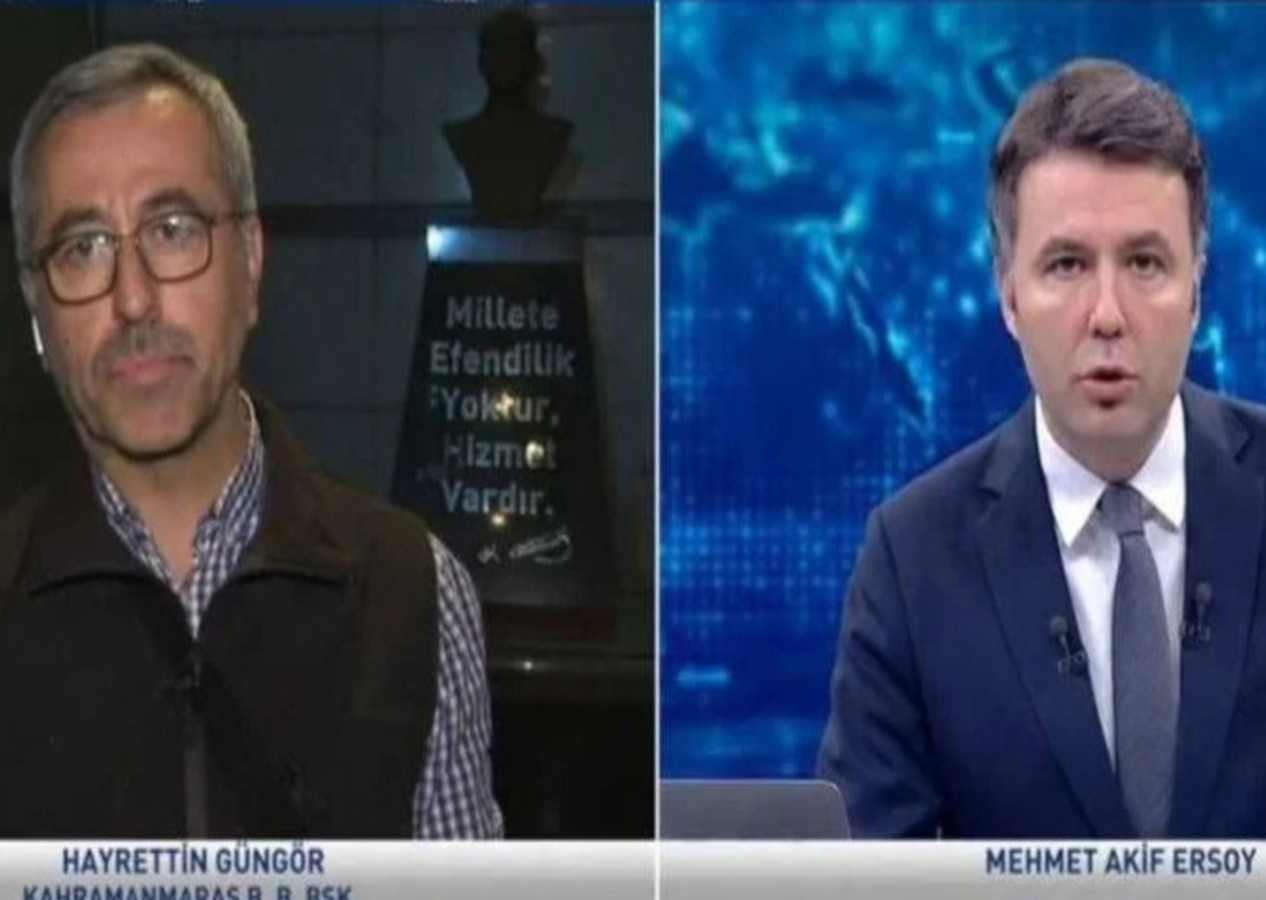 Ezan okununca röportaja ara verdi! Mehmet Akif Ersoy: Bildiğim kadarıyla caiz ama