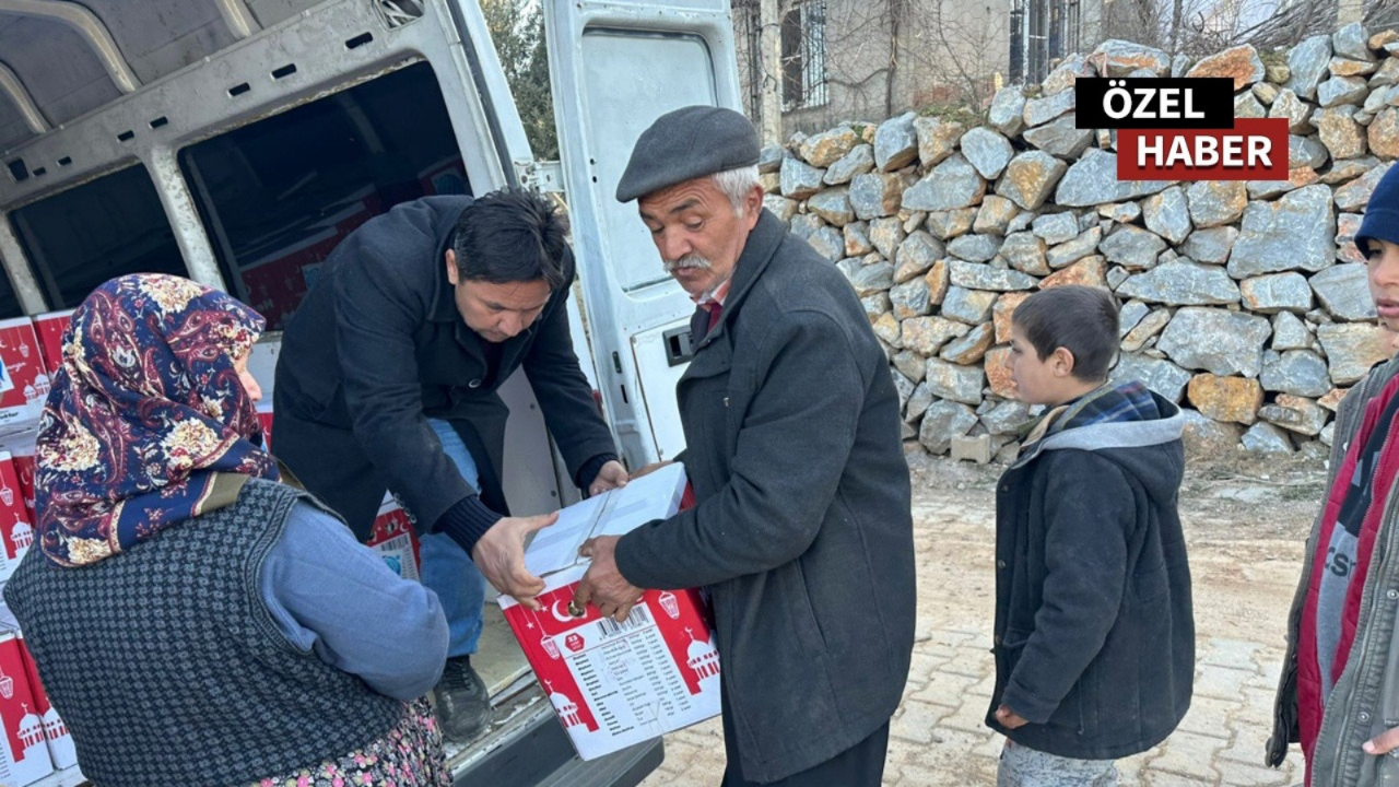 UYGAD’dan erzak yardımı! “Çorbada bizim de katkımız olsun!”