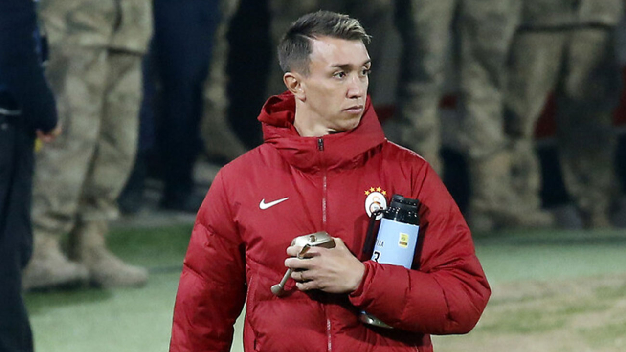 Galatasaray'a Muslera müjdesi!