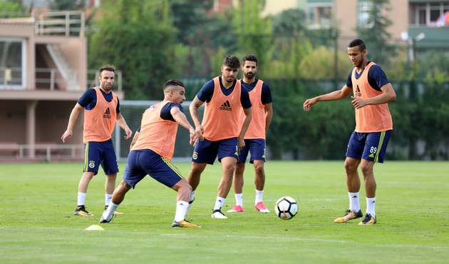 Fenerbahçe'de şok gelişme! Yıldız oyuncu Sturm Graz kadrosundan çıkartıldı...