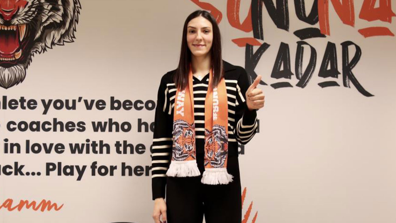 Eczacıbaşı, Tijana Boskovic ile sözleşme yeniledi