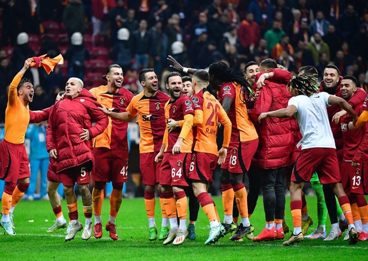 Galatasaray, Beşiktaş'ın rekorunu da egale etti!