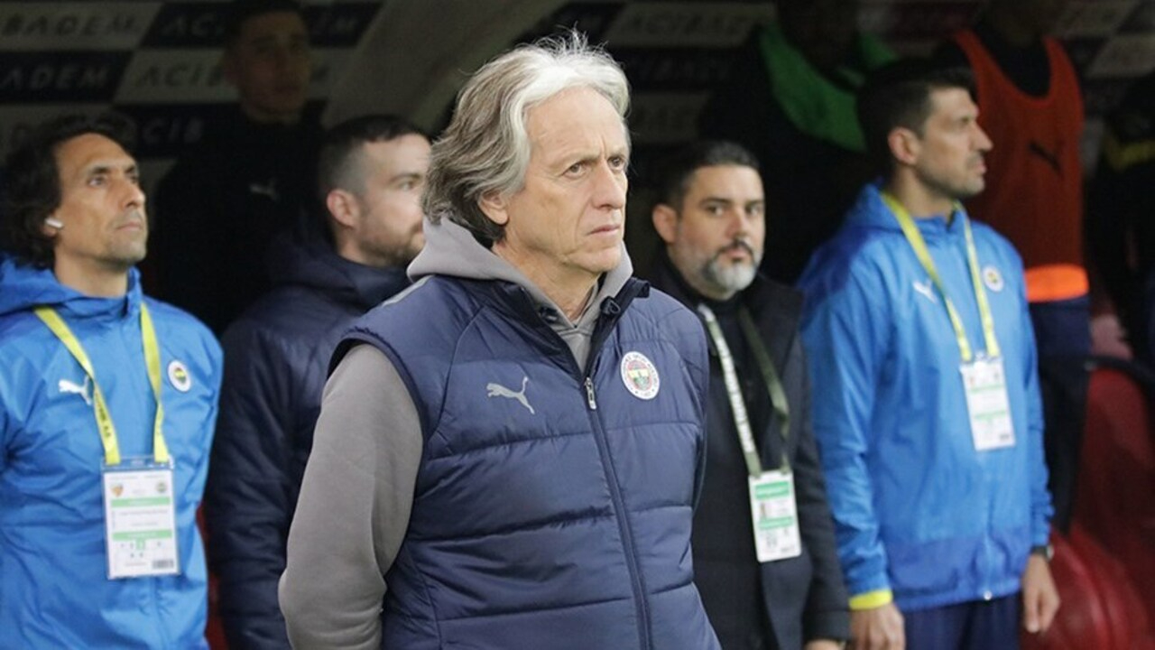Fenerbahçe Teknik Direktörü Jorge Jesus Kayserispor galibiyeti sonrası konuştu: En iyimizi deneyeceğiz...