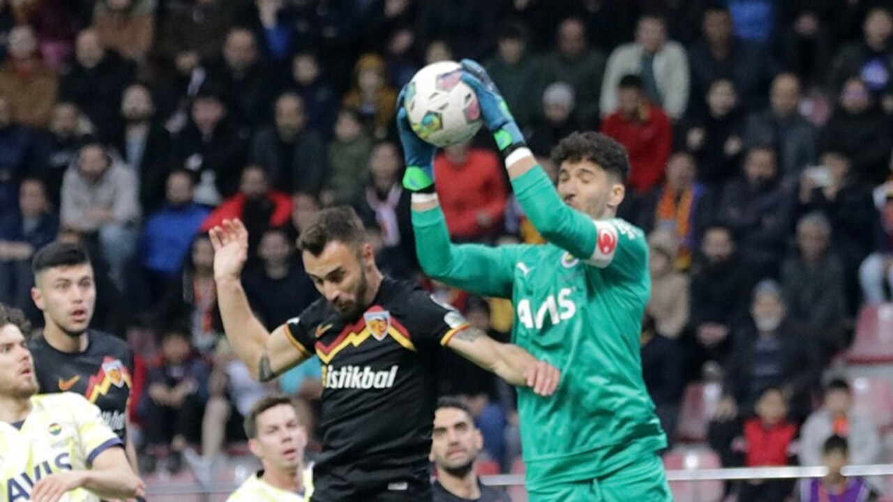 Fenerbahçe'de Altay Bayındır Kayserispor galibiyeti sonrası konuştu: Birlikteyken her şey daha güzel oluyor...