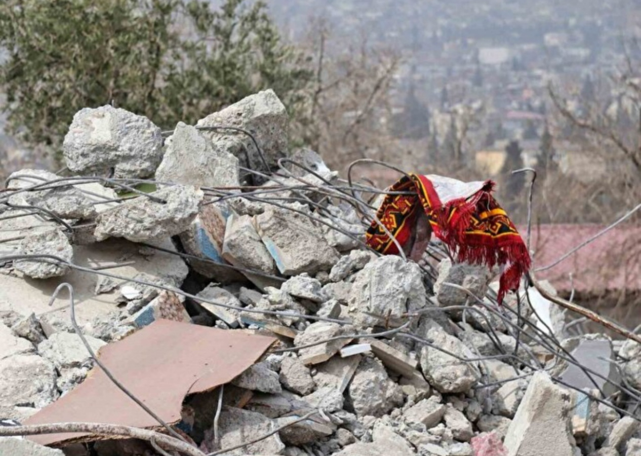 Deprem bölgesinden kahreden görüntüler! Her şehirde başka bir hüzün, başka bir acı