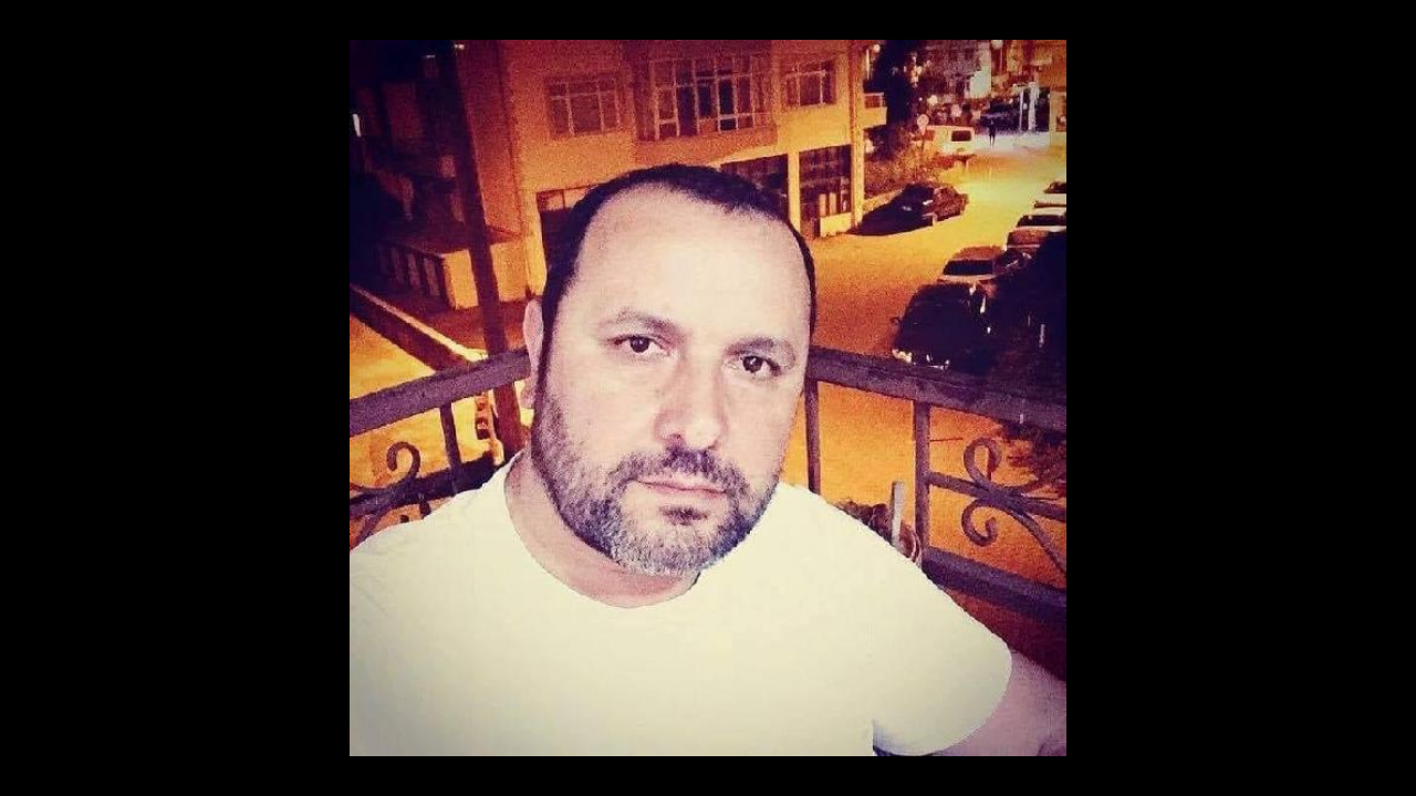Dehşete düşüren olayın sonu kanlı bitti! Babasını boğazından bıçaklayarak öldürdü