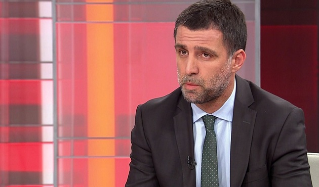TRT rejisinden Hakan Şükür'ün maaşını soran vatandaşa küfürlü mail!